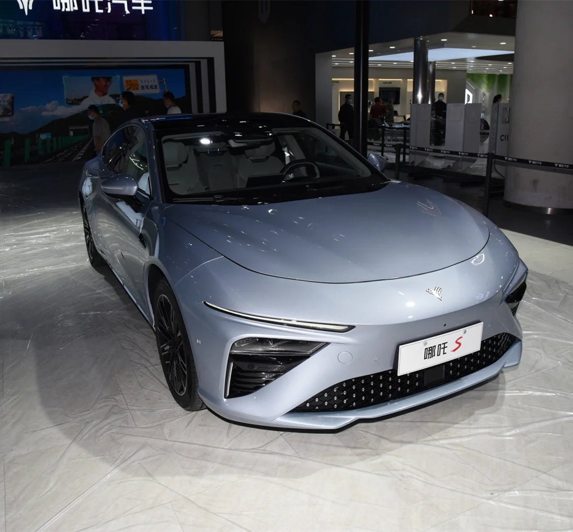 Berline Sportive Électrique