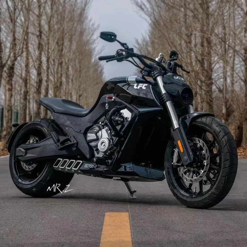 Moto Vintage Cruiser 700cc – 200 km/h Essence