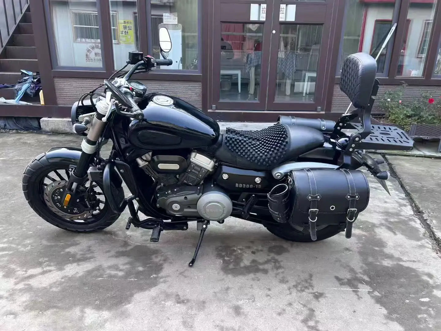 Jinjila 300cc – Moto Rétro Cruiser à Essence | Streetbike Vintage