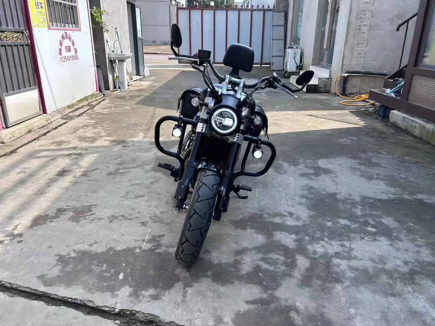 Jinjila 300cc – Moto Rétro Cruiser à Essence | Streetbike Vintage