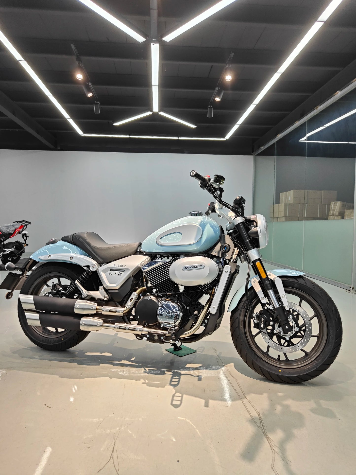 Moto Chopper 250CC Racing - Moteur V Bicylindre Refroidi par Air