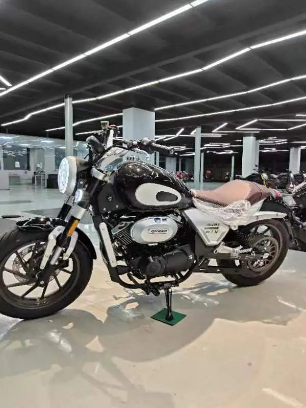 Moto Chopper 250CC Racing - Moteur V Bicylindre Refroidi par Air